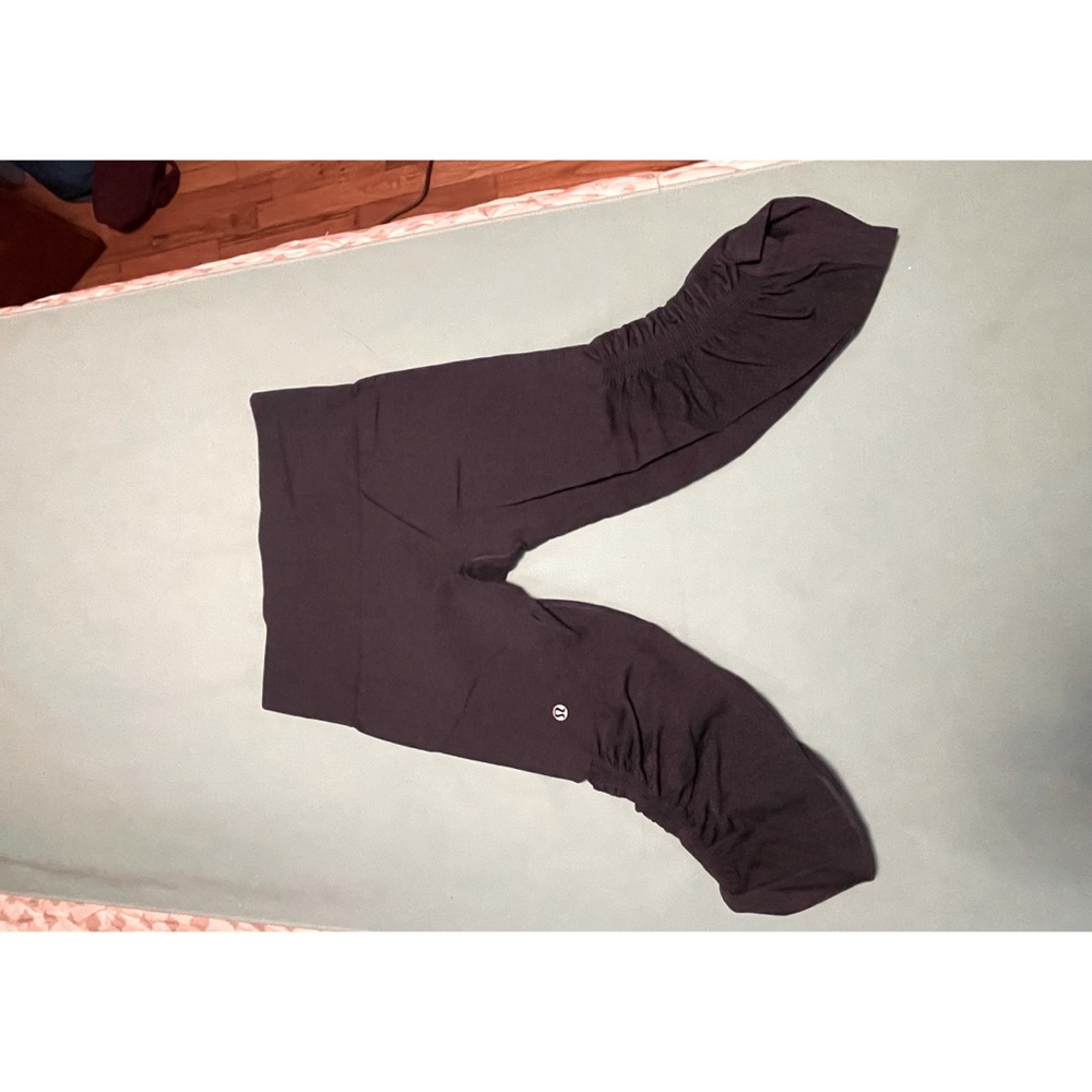 Lululemon crop leggings